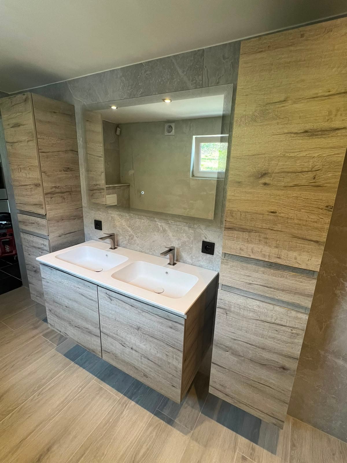Meuble de salle de bains avec double vasque